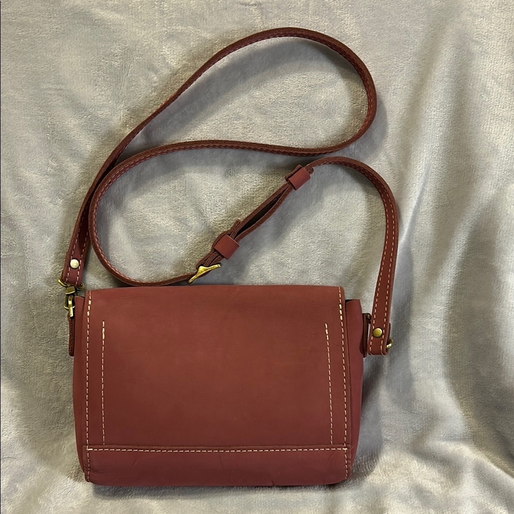 PORTLAND LEATHER Women's Wine Colored Crossbody Bag - Picture 4 of 11